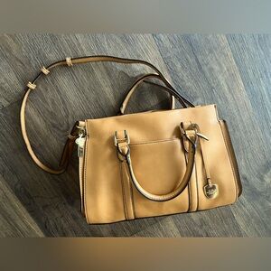 London fog crossbody bag